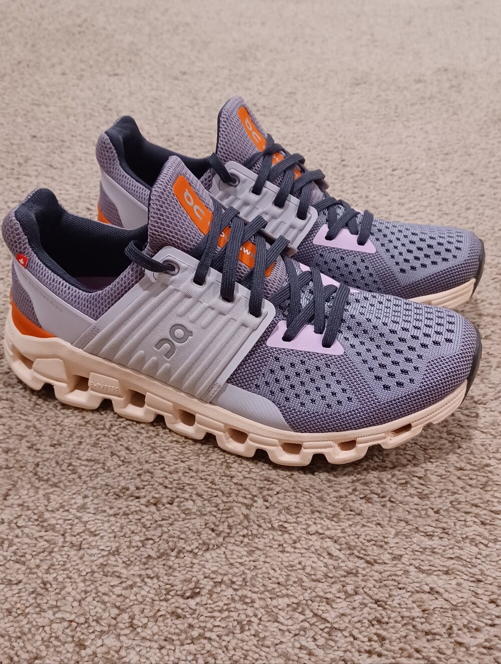 On Cloudswift running shoe in the Lavender/Lilac colorway Womens Size 7 - Picture 2 of 10